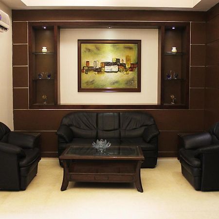 מלון Indirapuram Oyo Premium Kaushambi מראה חיצוני תמונה